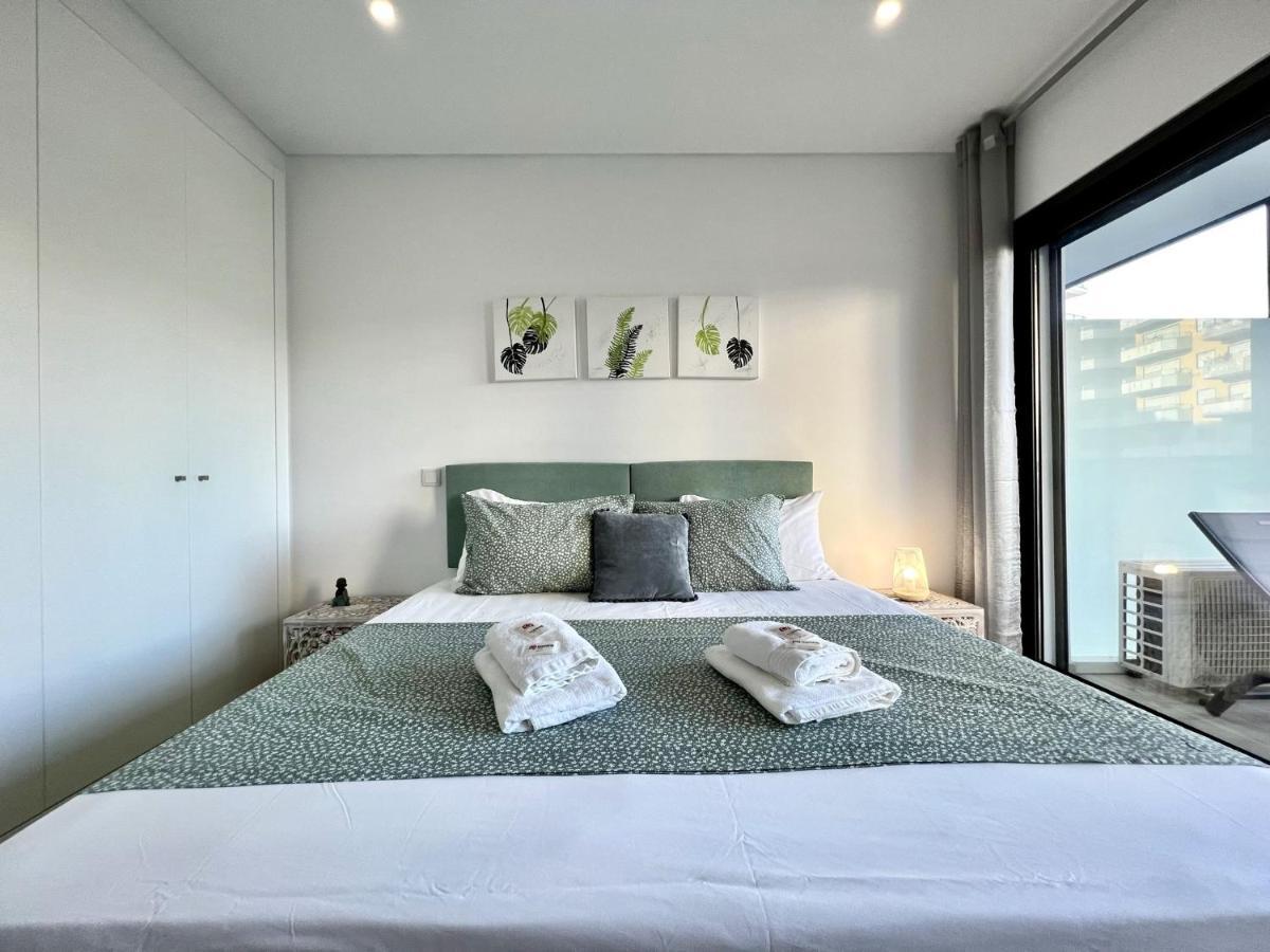 Praia Da Rocha Twins 1 With Pool By Homing Portimão Exterior photo
