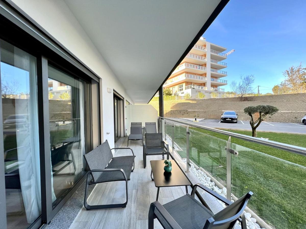 Praia Da Rocha Twins 1 With Pool By Homing Portimão Exterior photo